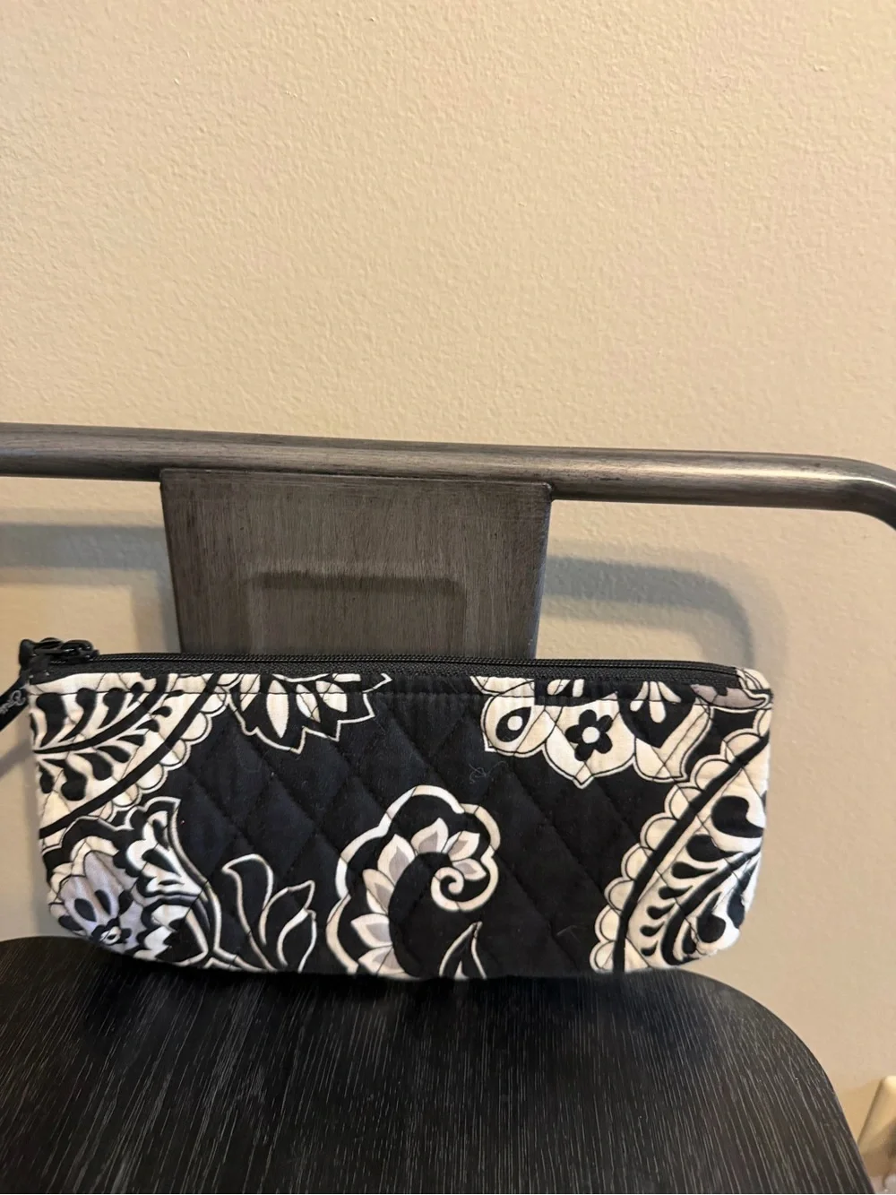 Vera Bradley Retired Midnight Paisley Quilted Zip Cosmetic Makeup Pouch